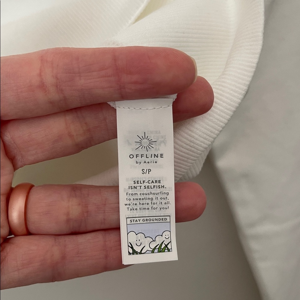 New NWT aerie offline white crop long sleeve athletic top S - Picture 7 of 7